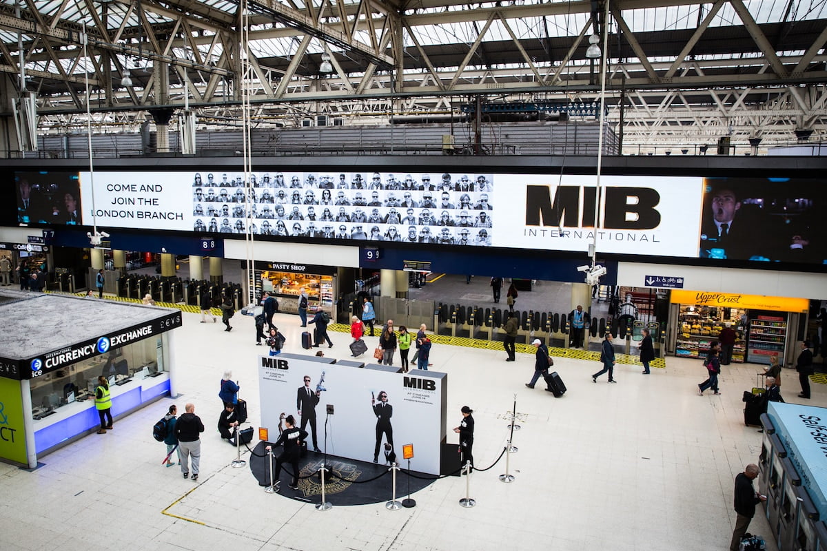 Branded GIF Booth Men In Black.jpg