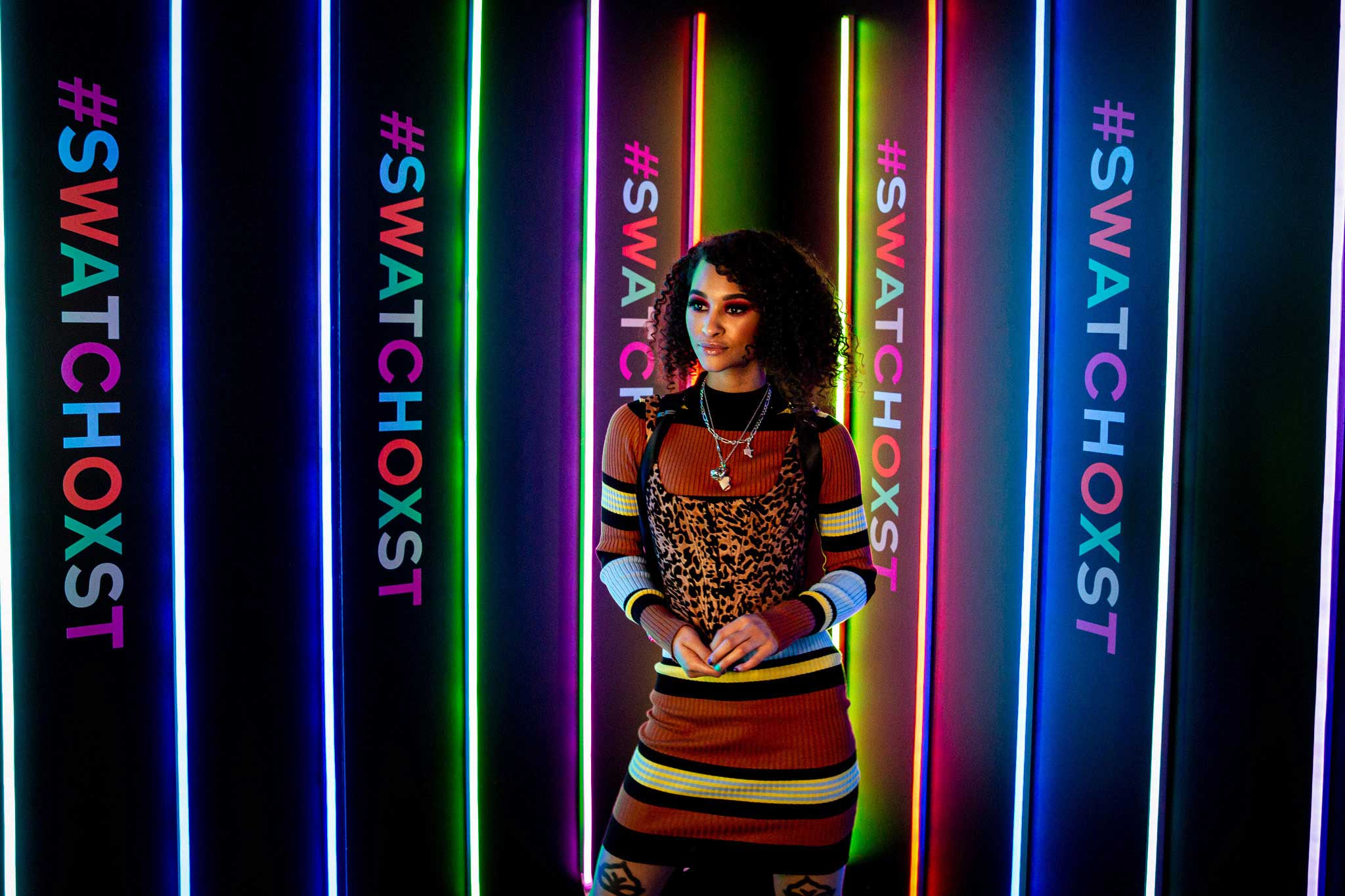 Light tunnel backdrop for rental